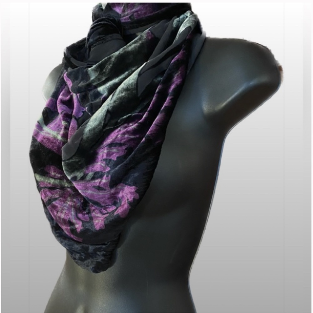 BLK/PURPL Chiffon and Velvet Triangle,  *P1057